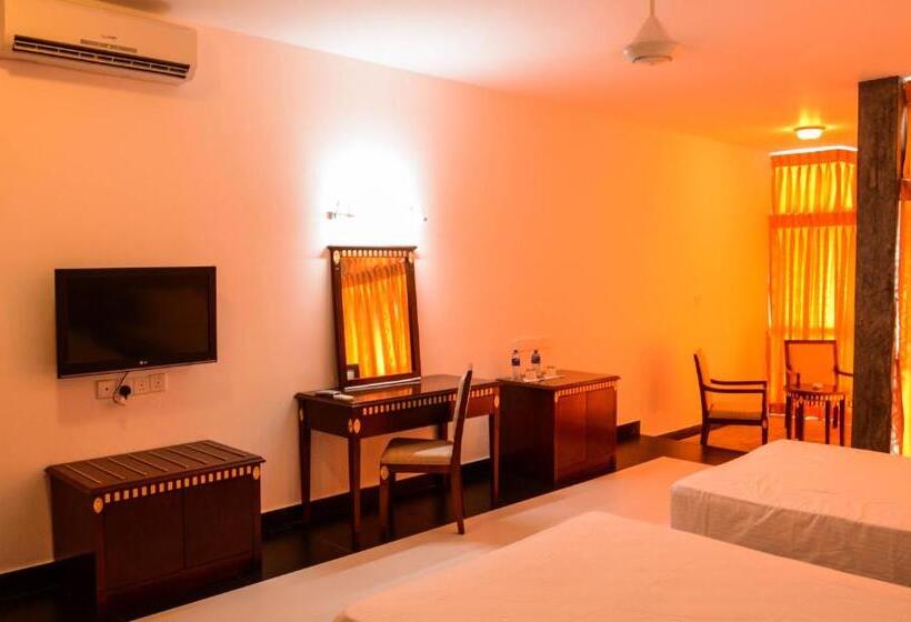 デラックスルーム, Marina Beach Passikudah