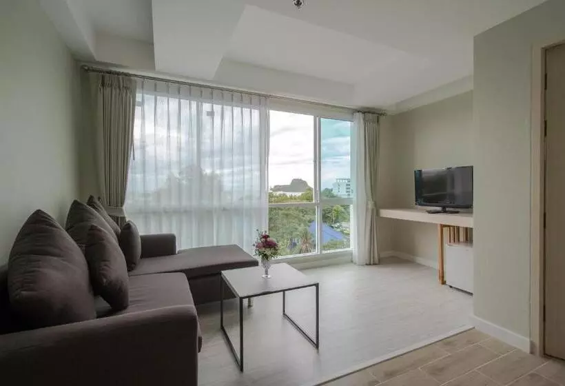 سوییت جونیور, Prachuap Grand