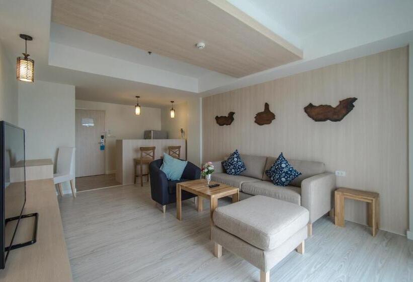 자쿠지 스위트, Prachuap Grand