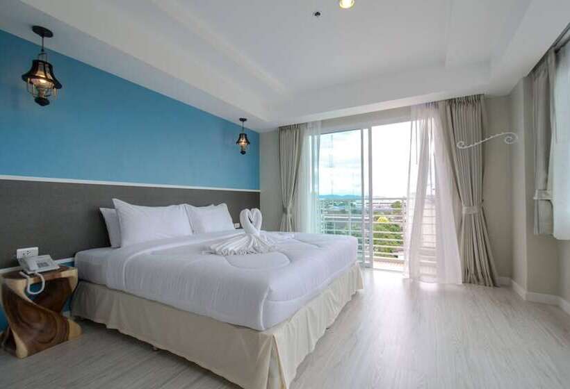 주니어 스위트, Prachuap Grand