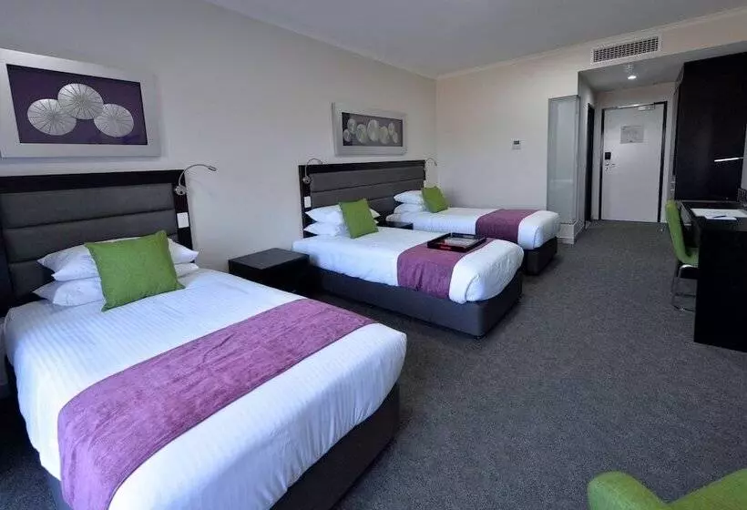 バルコニー付きスタンダードトリプルルーム, Rydges Palmerston  Darwin