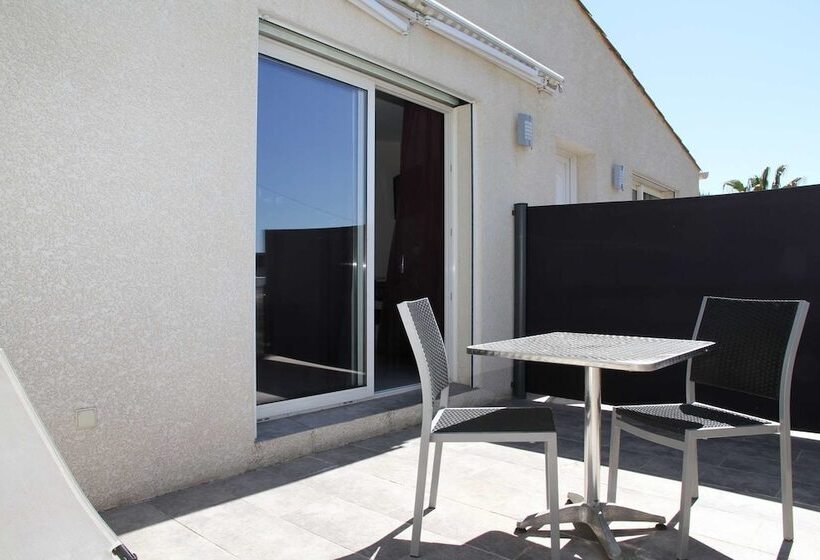 غرفة قياسية مزوَّدة بتراس, Saint Germain