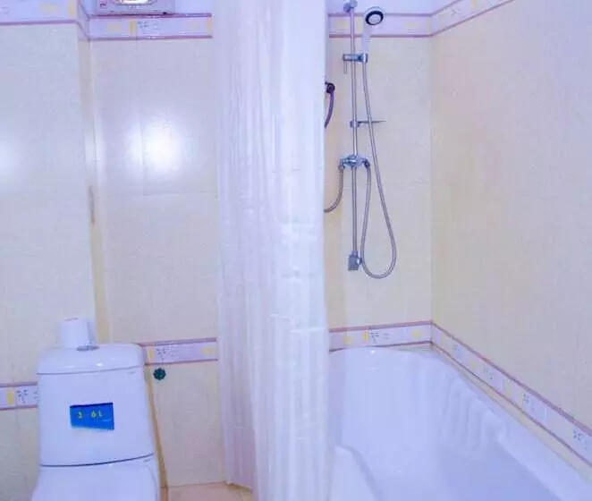 اتاق استاندارد, Salina