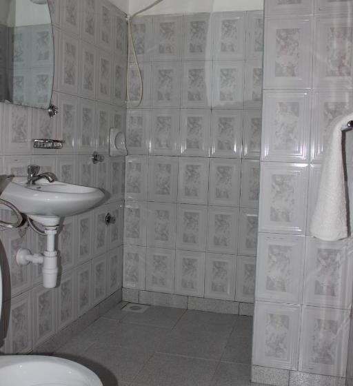 اتاق استاندارد, Sky Hotel International