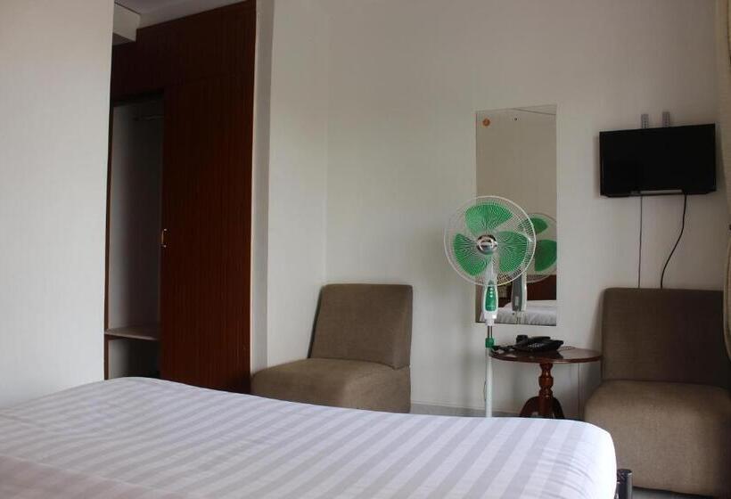 اتاق لوکس, Sky Hotel International