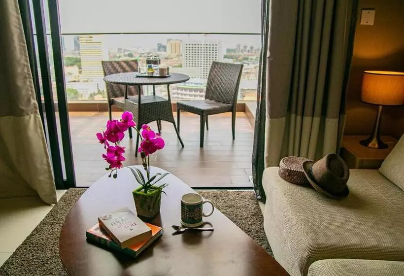 سوئیت 2 خوابه, The Pines Melaka