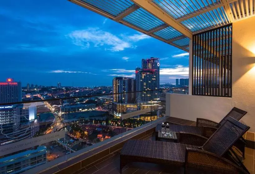 سوئیت 2 خوابه, The Pines Melaka