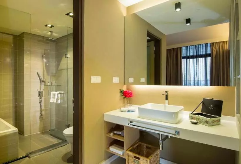 سوئیت 2 خوابه, The Pines Melaka