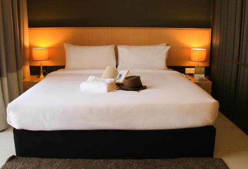 带大床的小型套房, The Pines Melaka