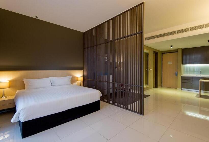 带大床的小型套房, The Pines Melaka