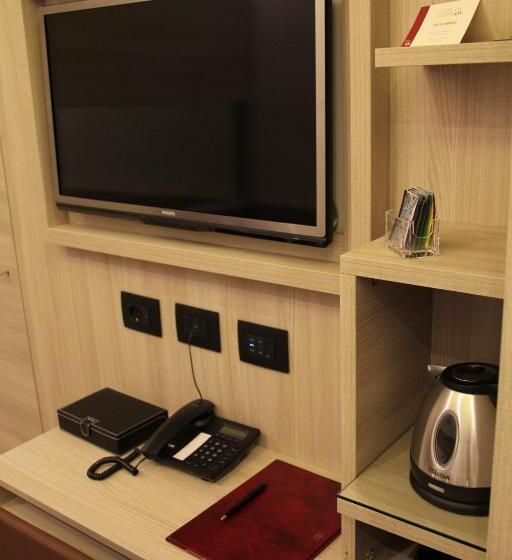 标准单人间, Trapani In