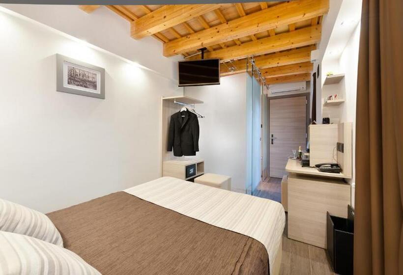 基本间, Trapani In