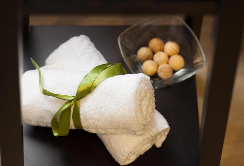 基本间, Trapani In