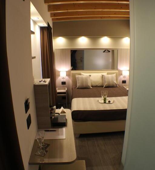 基本间, Trapani In