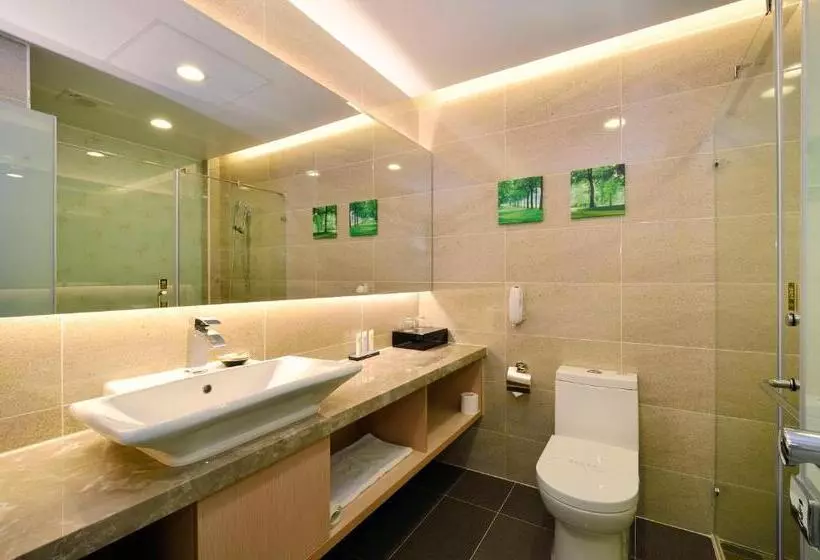 اتاق استاندارد با تخت بزرگ, Tsun Huang