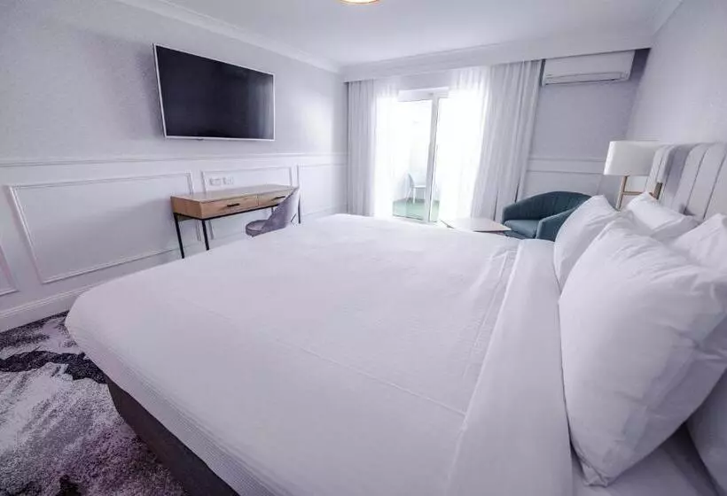 キングサイズベッドのスタンダードルーム, Comfort Inn Towradgi Beach