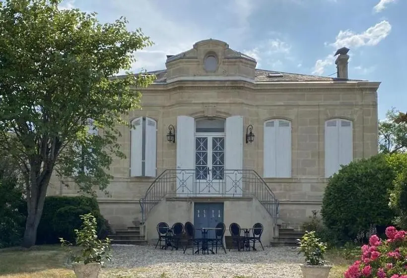 スーペリアースイート, Château Papounan