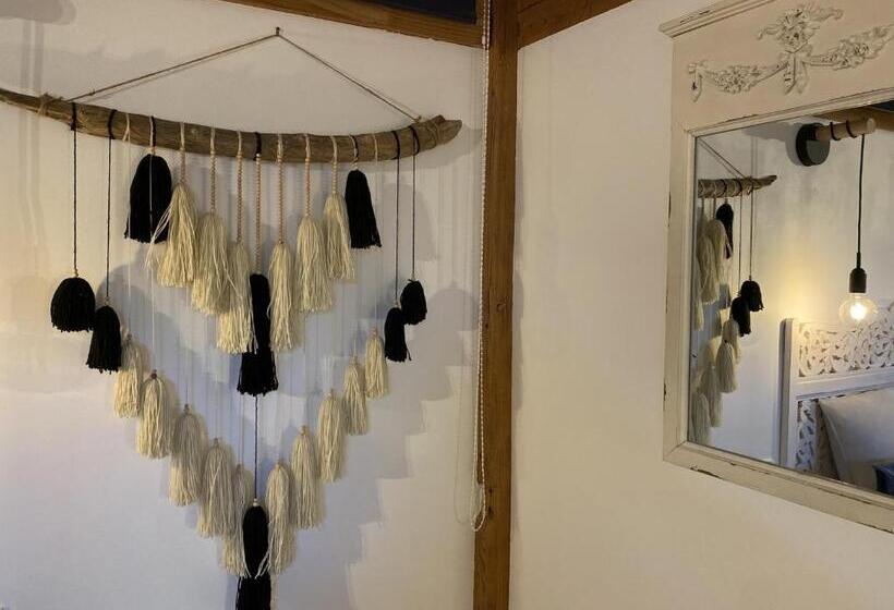 ジュニアスイート, Château Papounan