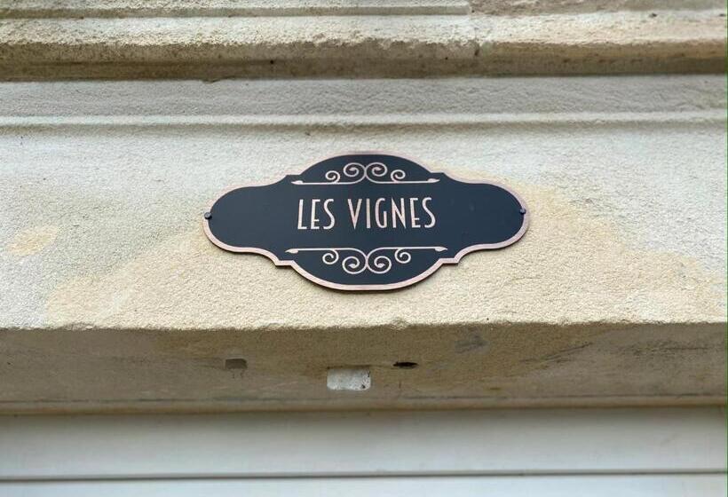 디럭스 스튜디오, Château Papounan