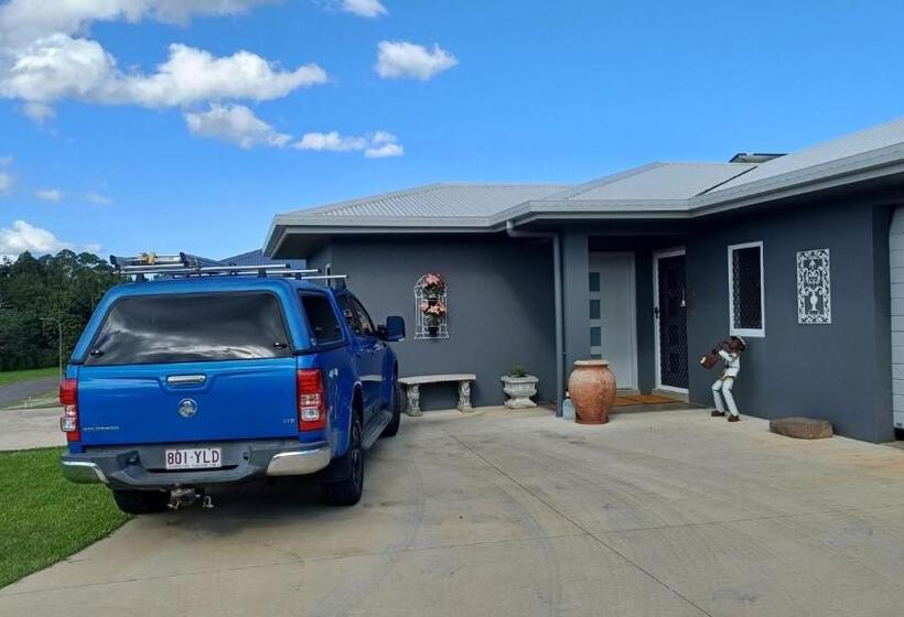 غرفة قياسية, Room In Guest Room   Cozy Room With Separate Entrance And Ensuit Bathroom