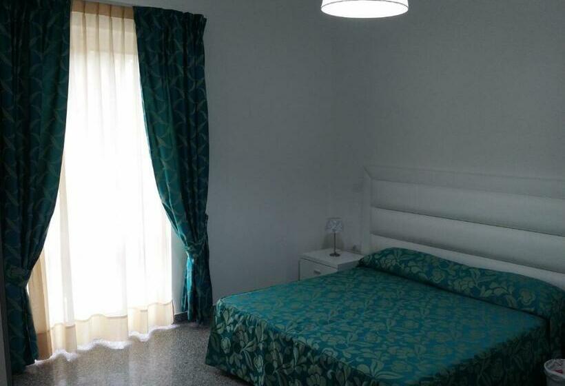 Номер Стандарт, Le Castella B&b