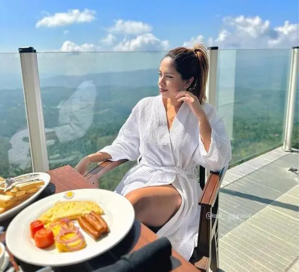 キングサイズベッドのデラックスルーム, Alankaa Resorts & Spa