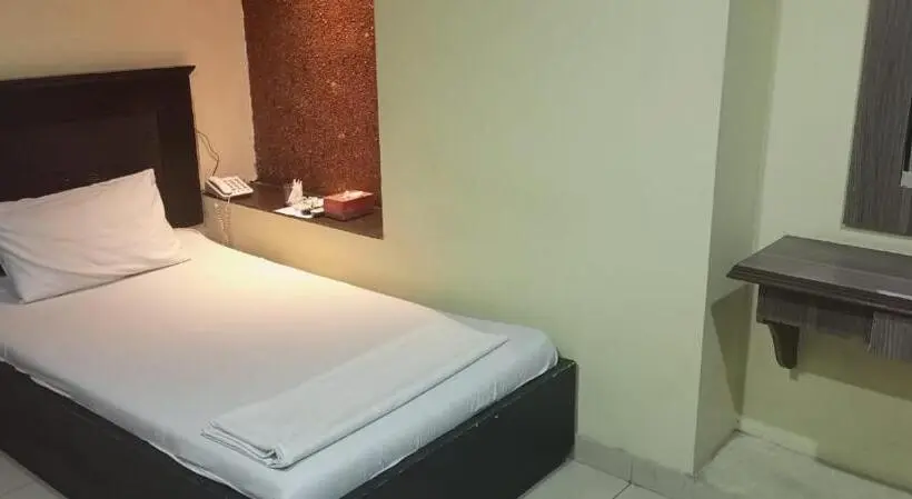 اتاق لوکس یک تخته, Silk