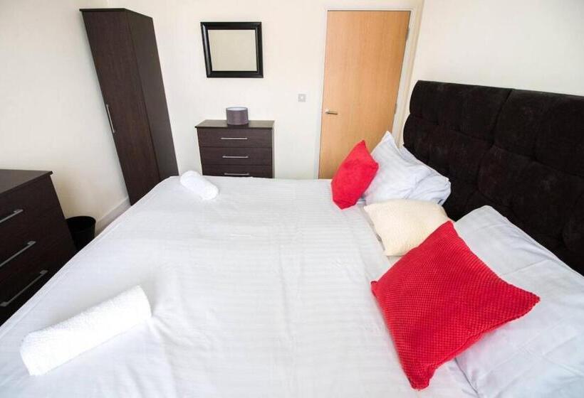 דירת שני חדרים, Maidstone Heights By Kasar Stays