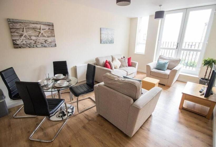 דירת שני חדרים, Maidstone Heights By Kasar Stays