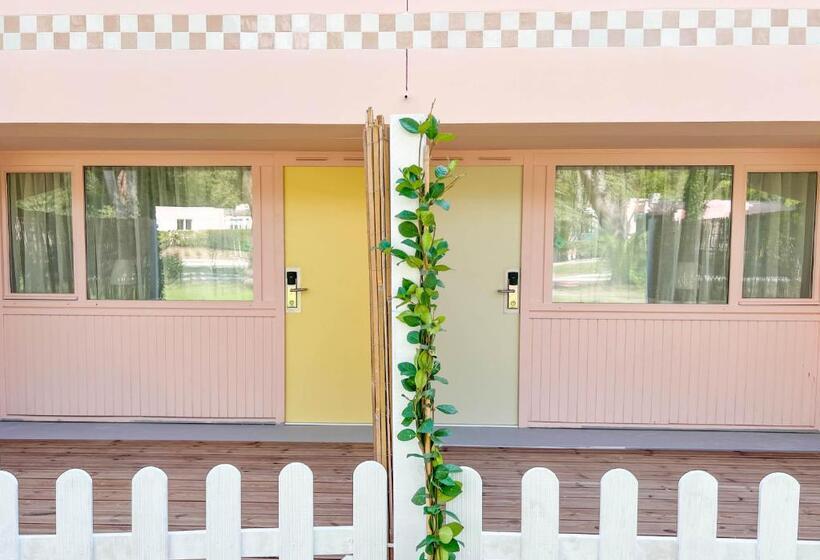 غرفة قياسية مزوَّدة بتراس, Kyriad Cannes   Mandelieu