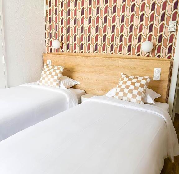 غرفة قياسية مزوَّدة بتراس, Kyriad Cannes   Mandelieu