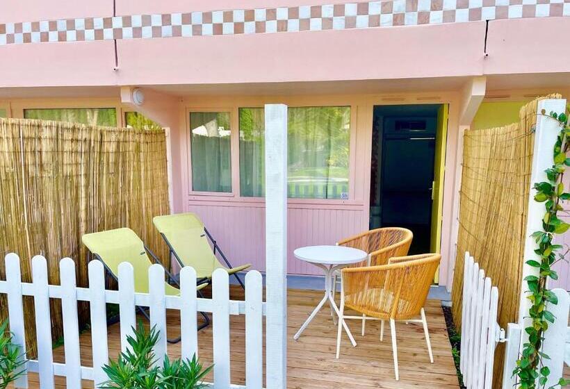 غرفة قياسية مزوَّدة بتراس, Kyriad Cannes   Mandelieu