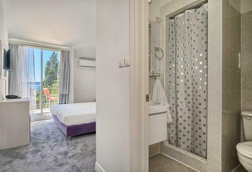 Номер Стандарт с Балконом, Aqua   Guest Rooms & Suites Kaštela