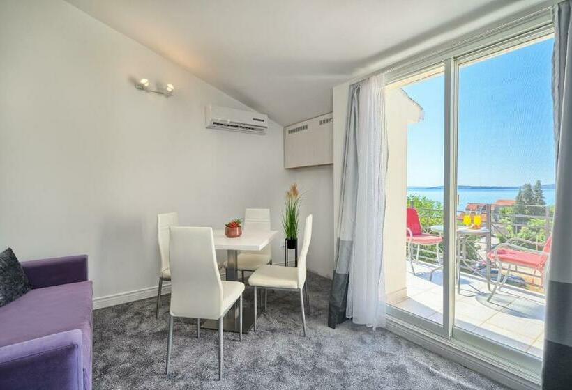 חדר דלוקס עם מרפסת, Aqua   Guest Rooms & Suites Kaštela