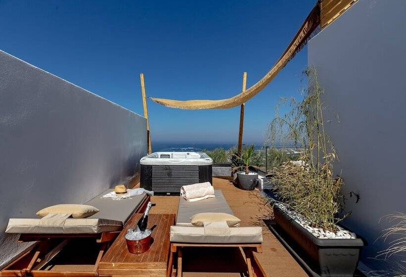 Полулюкс Вид на Море, Divino Suites