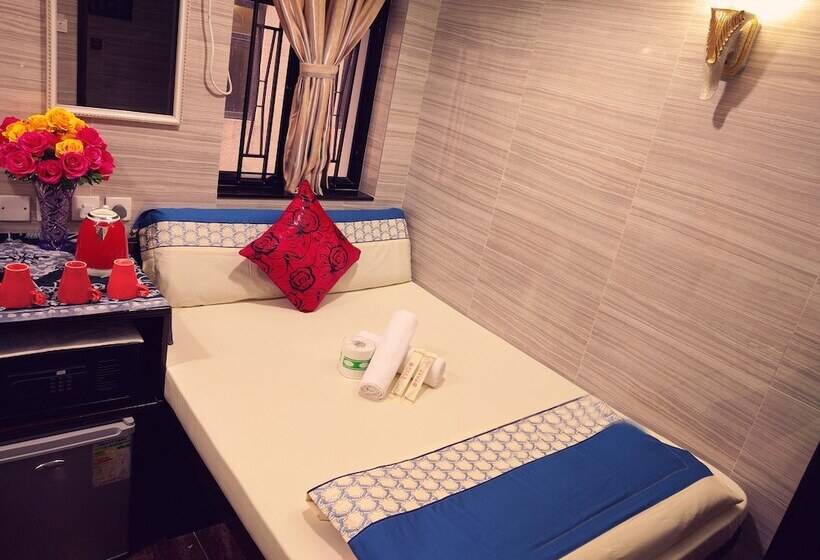 اتاق استاندارد یک نفره, Dhillon Hotel Hostel