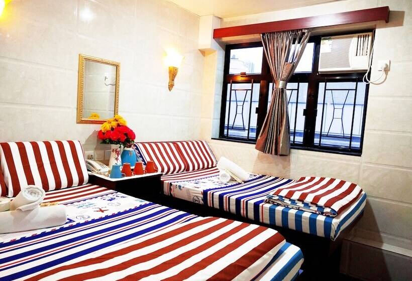 اتاق استاندارد سه نفره, Dhillon Hotel Hostel