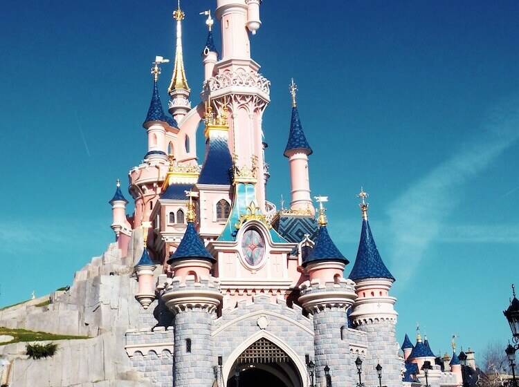 تختخواب در اتاق مشترک, Dhillon Hotel Hostel