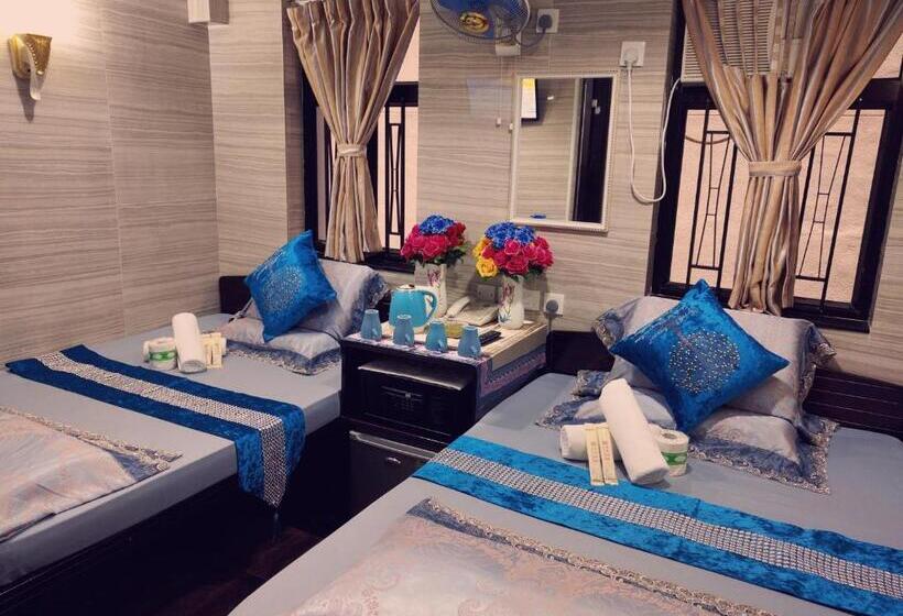 اتاق استاندارد سه نفره, Dhillon Hotel Hostel