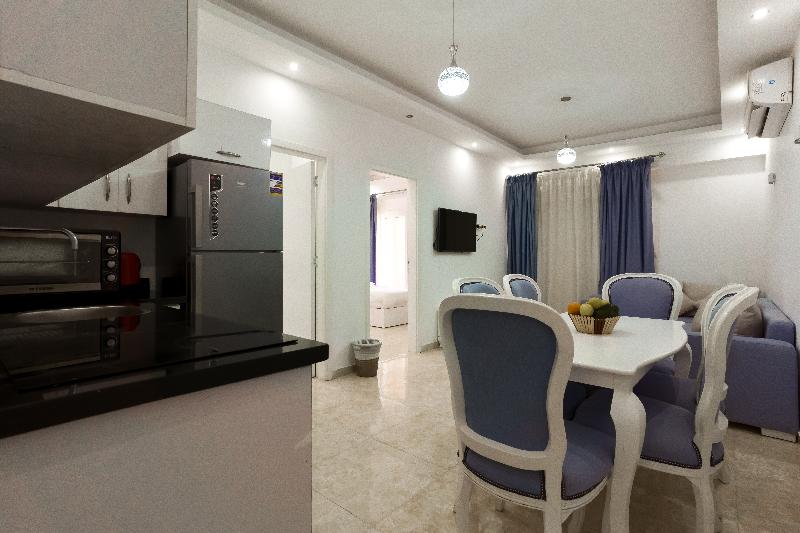 اتاق خانوادگی, Dhillon Hotel Hostel