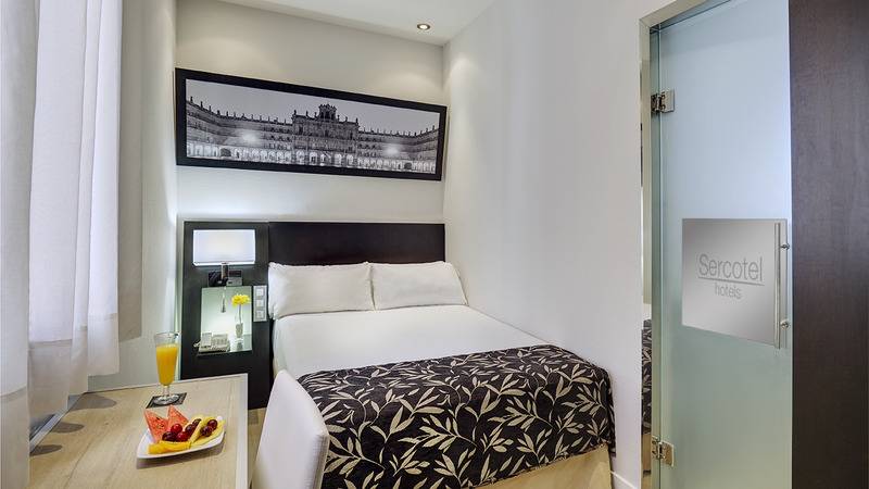 اتاق استاندارد سه نفره, Dhillon Hotel Hostel