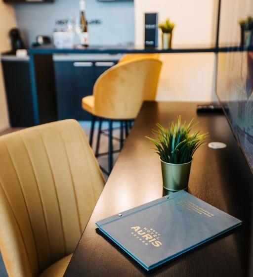 סוויטה דלוקס, Auris