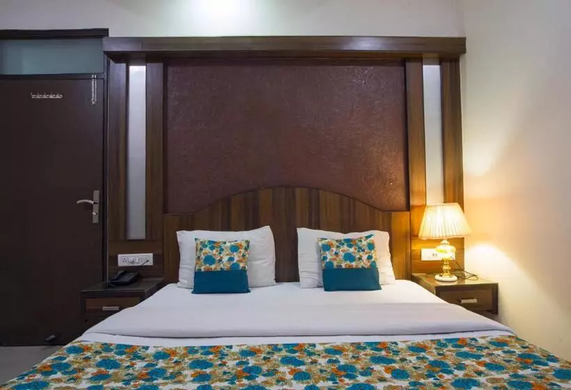デラックスルーム, Baba Inn By Rcg Hotels