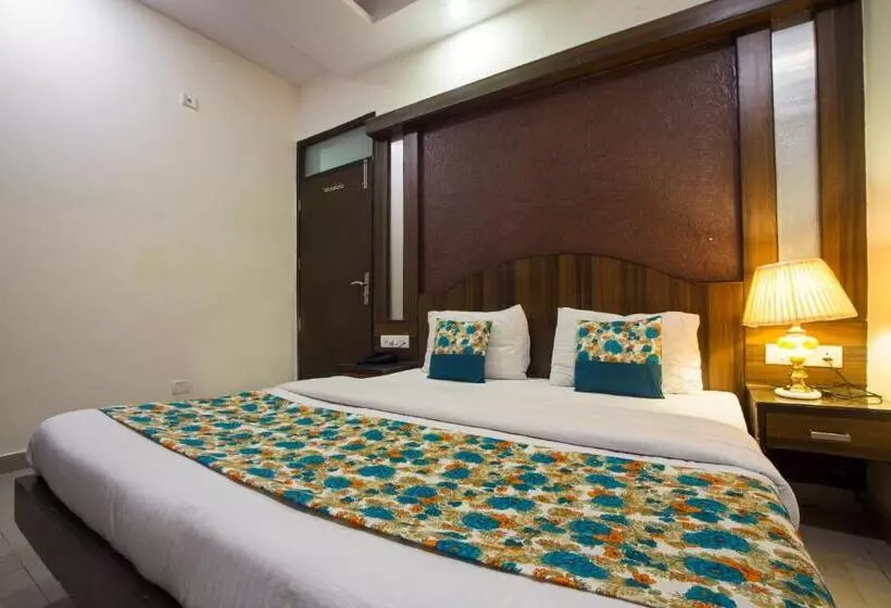デラックスルーム, Baba Inn By Rcg Hotels