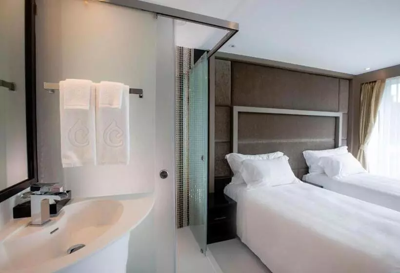 デラックスルーム, Azure Hotel Pattaya