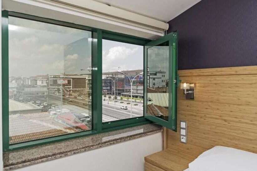 デラックスルーム, Demir Suite