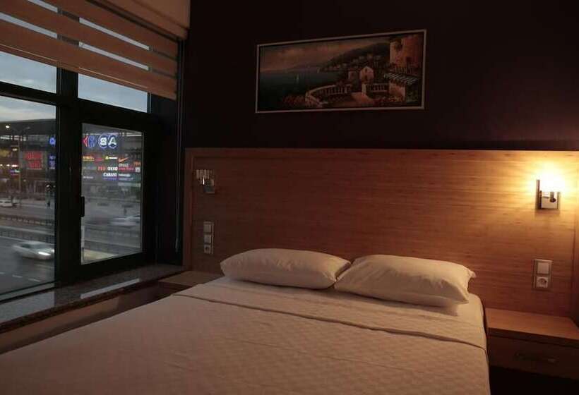 デラックスルーム, Demir Suite