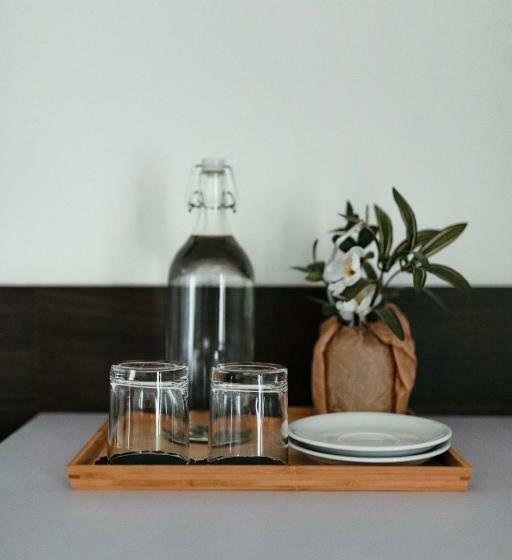 اتاق استاندارد یک نفره, Emporium