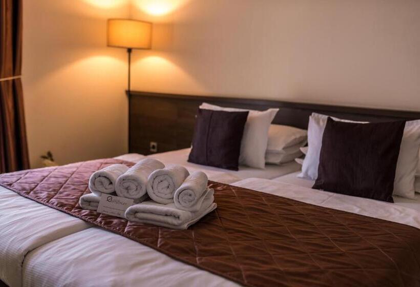 اتاق استاندارد, Emporium