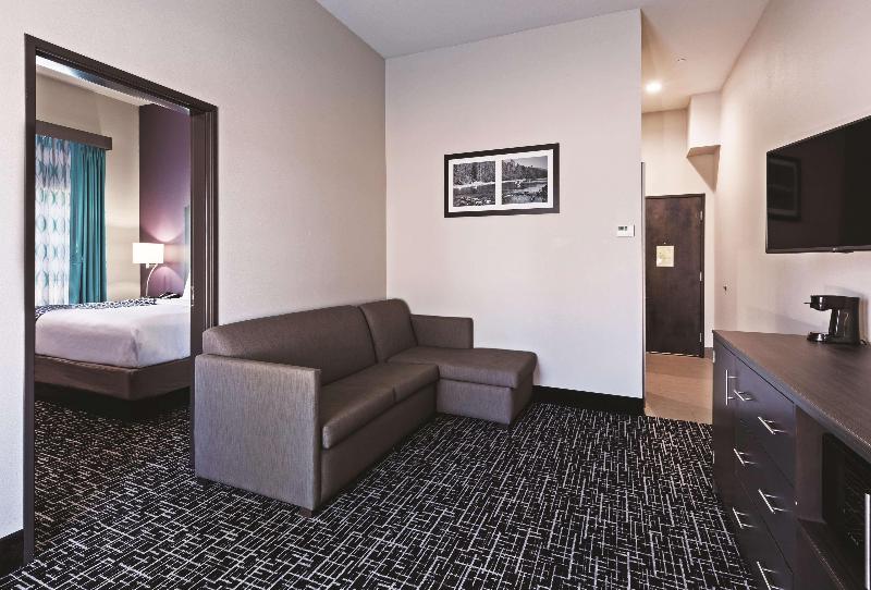 Люкс Кровать Кинг, La Quinta By Wyndham Claremore